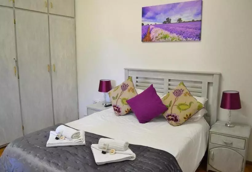 ベッドアンドブレックファースト Castello Guesthouse Vryburg