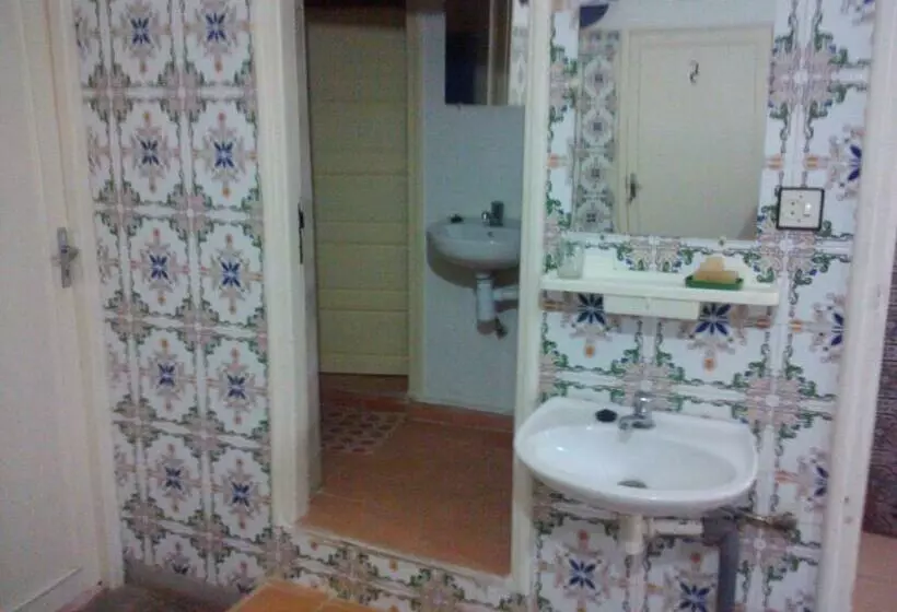 تختخواب و صبحانه Chambres D Hôtes Les Amis