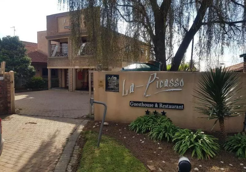 ベッドアンドブレックファースト La Picasso Guesthouse