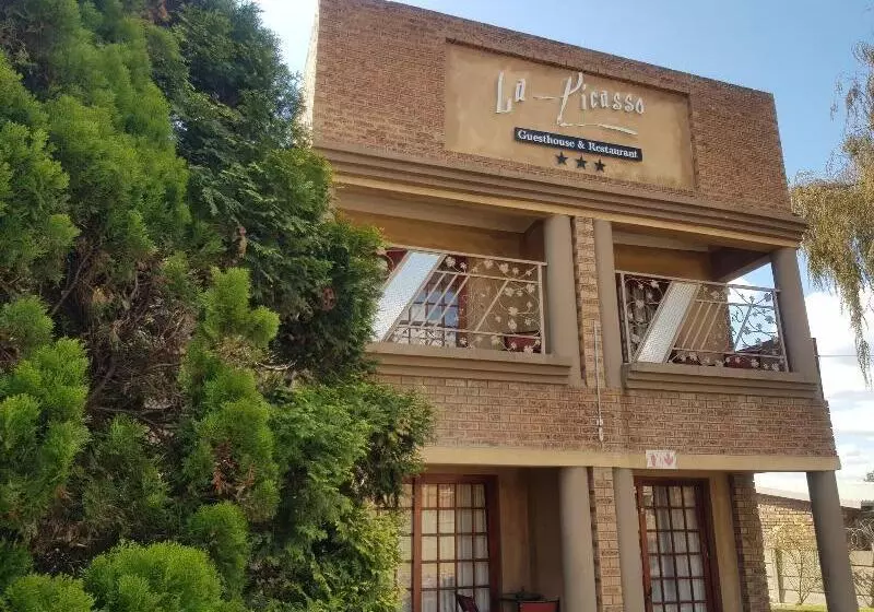 ベッドアンドブレックファースト La Picasso Guesthouse