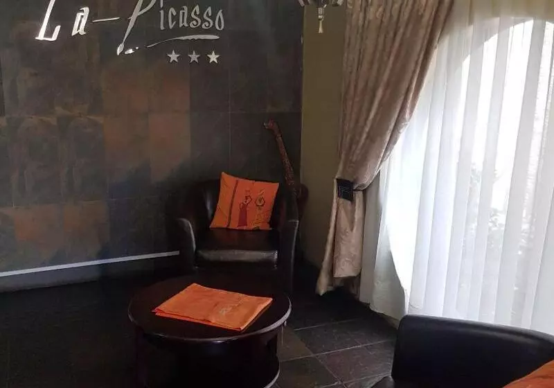 ベッドアンドブレックファースト La Picasso Guesthouse