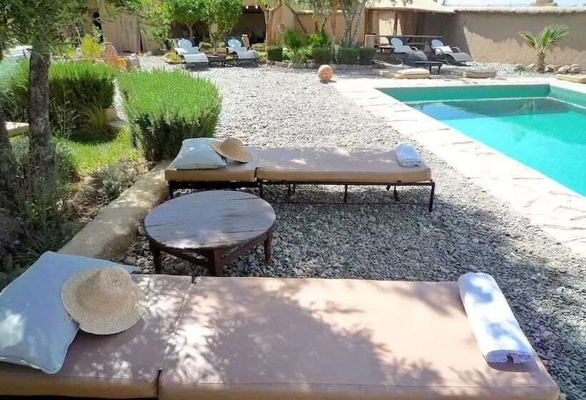 ベッドアンドブレックファースト Les Jardins De Skoura