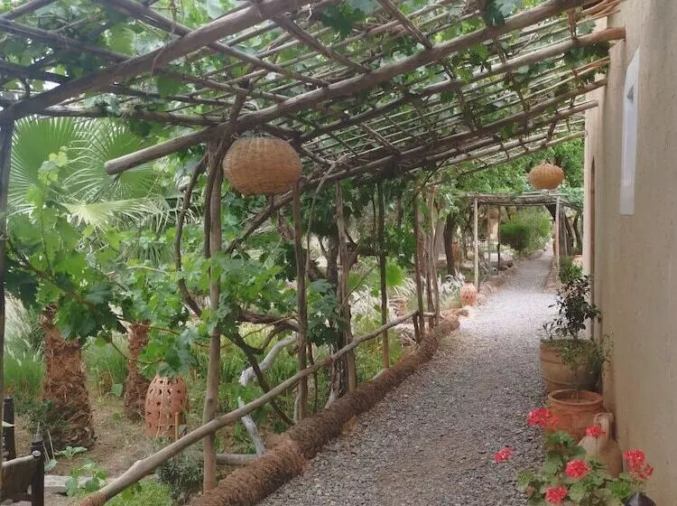 ベッドアンドブレックファースト Les Jardins De Skoura