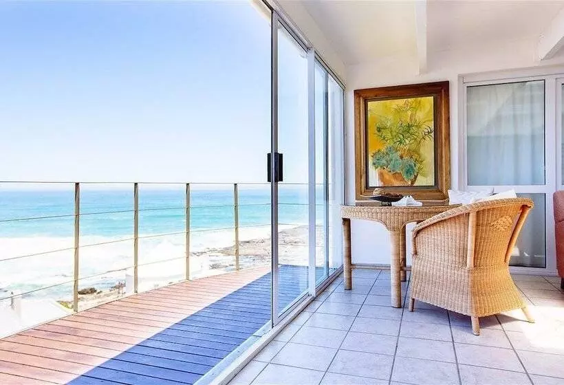 ベッドアンドブレックファースト Swept Away Guest House