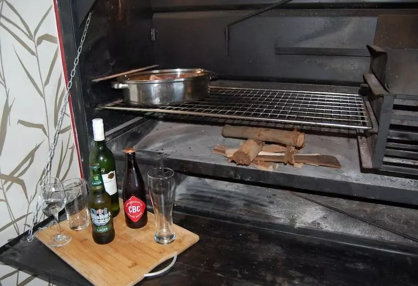 ベッドアンドブレックファースト Swept Away Guest House