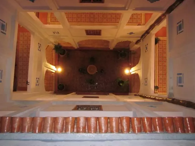 Hotelli Hôtel Ras El Maa