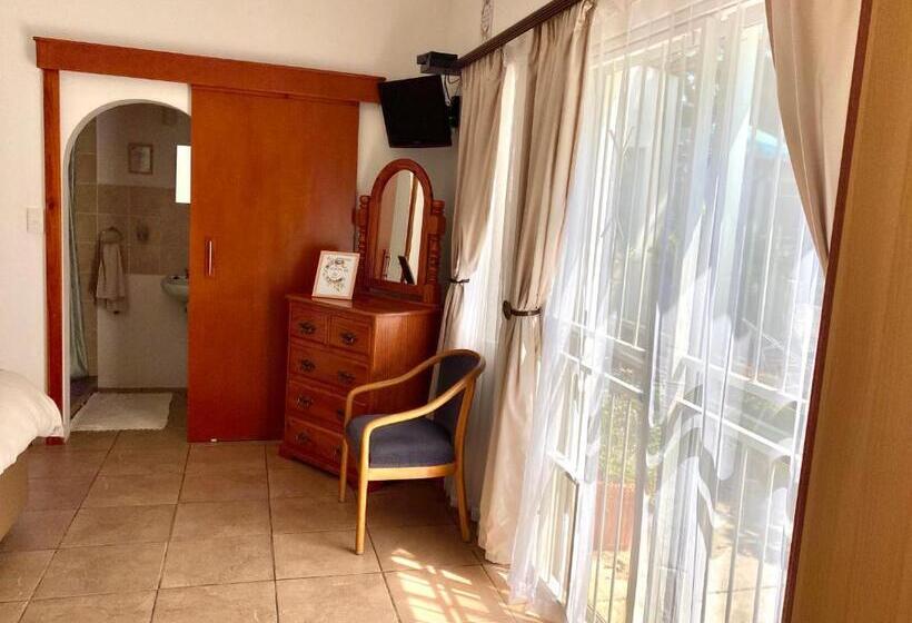 La Bella B&b Under The Fig Tree