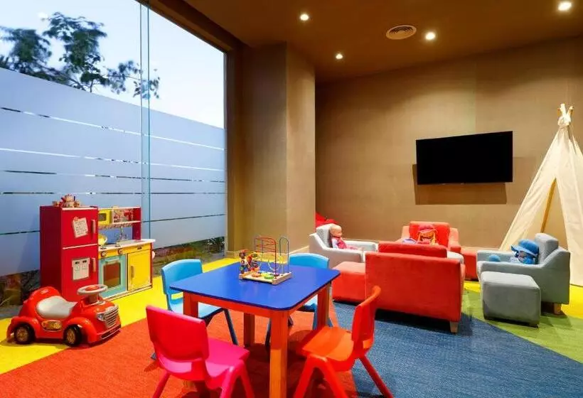 Family Selection at Grand Palladium Select Costa Mujeres Resort & Spa - All Inclusive