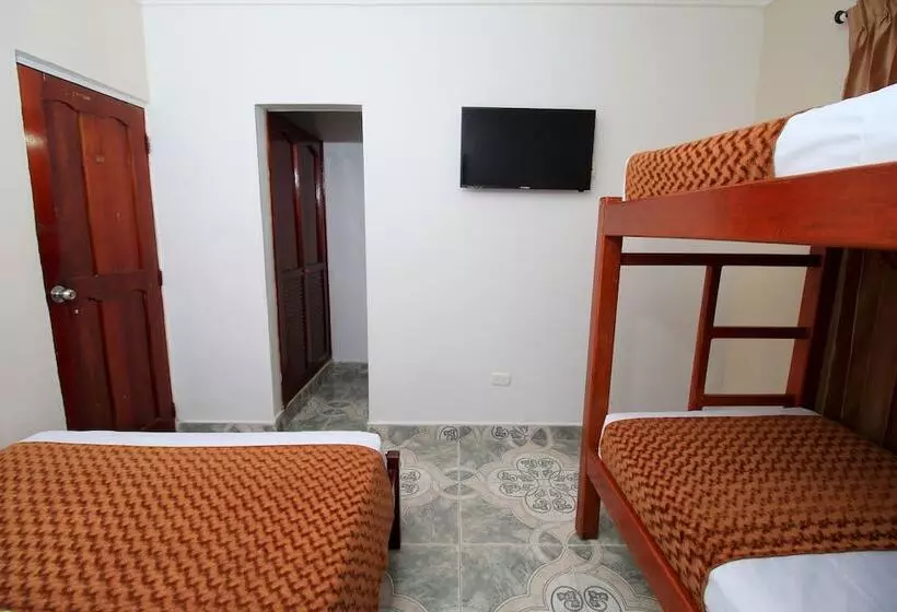 ホテル Rodadero Inn By Geh Suites