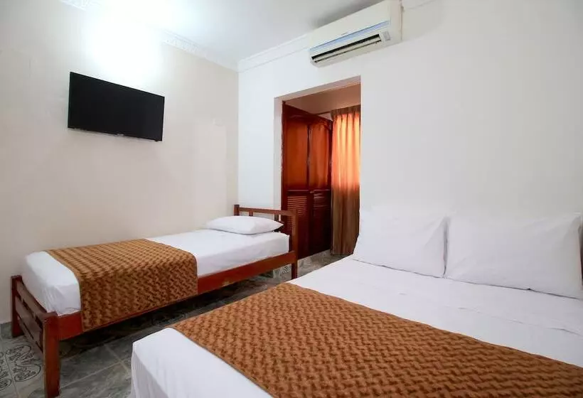 ホテル Rodadero Inn By Geh Suites