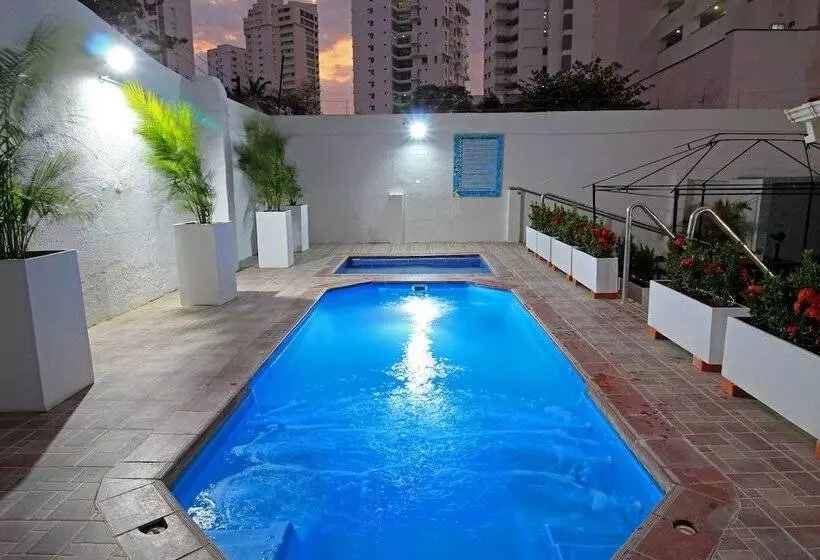 ホテル Rodadero Inn By Geh Suites