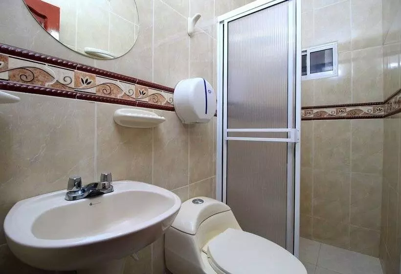 ホテル Rodadero Inn By Geh Suites