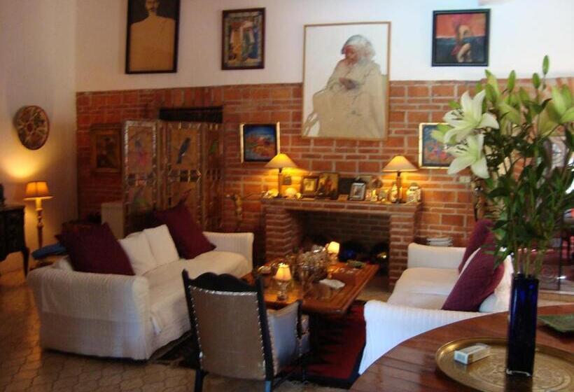 مبيت وإفطار Casa Marly