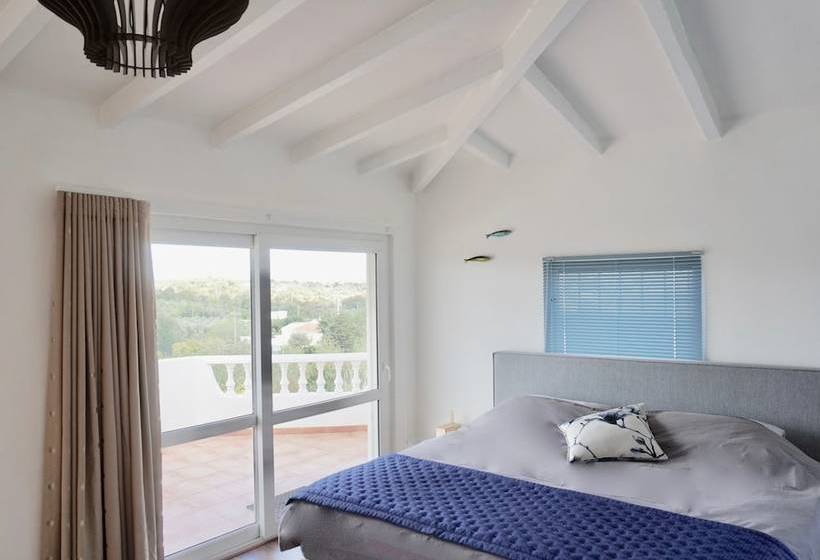 Bed and Breakfast The White House Boutique Villa