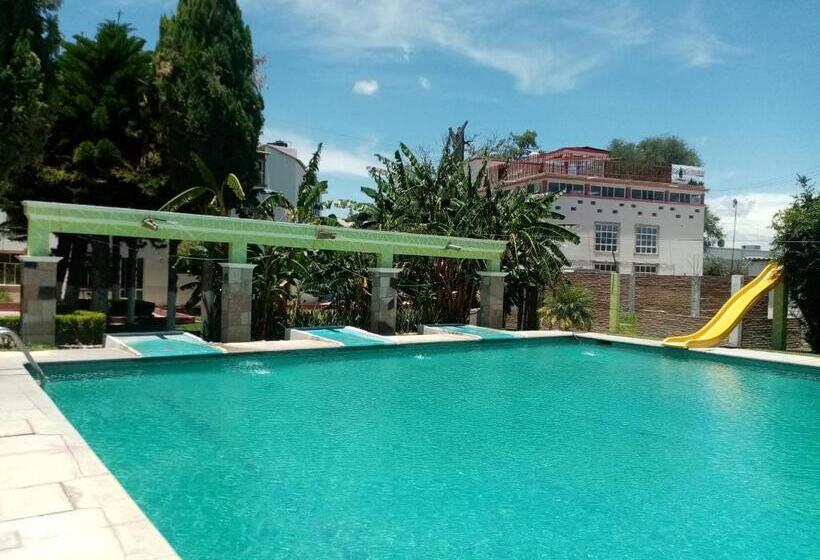 בית מלון כפרי Cipreses