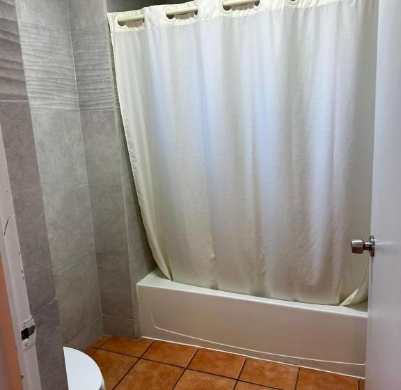 فندق Colonial De Nogales