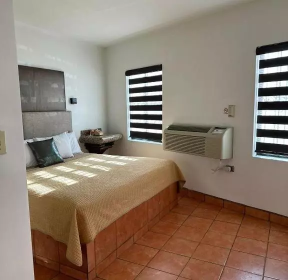 Hotelli Colonial De Nogales