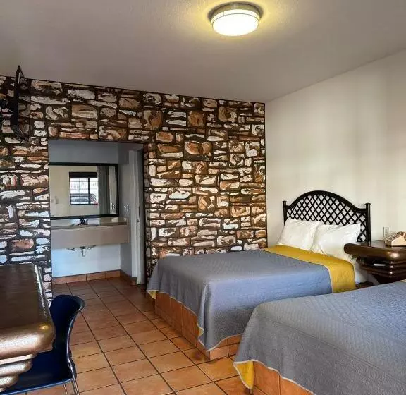 Hotelli Colonial De Nogales