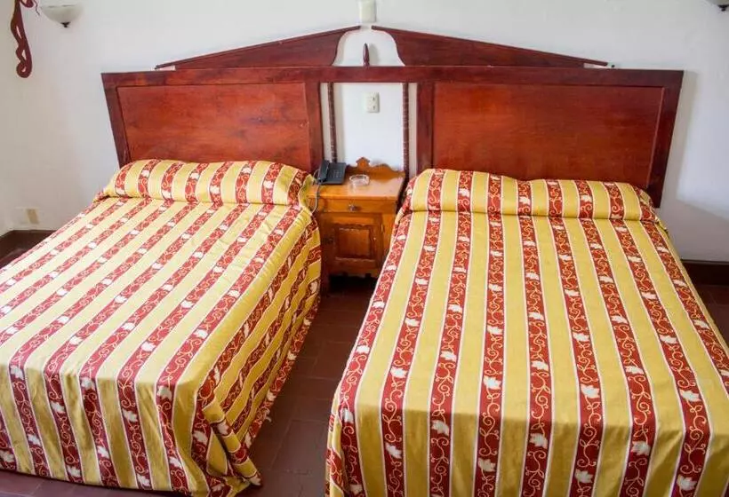 Hotel Colonial