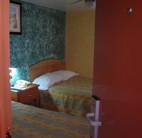 هتل Del Rio Inn