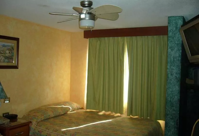 هتل Del Rio Inn