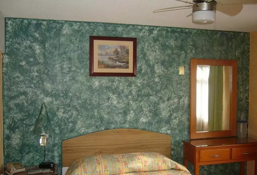 هتل Del Rio Inn