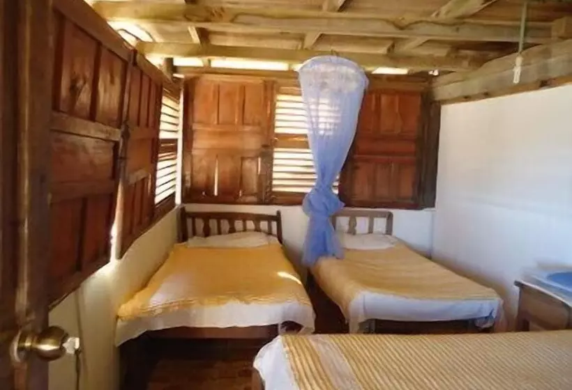 ホテル Hostal Lyoban