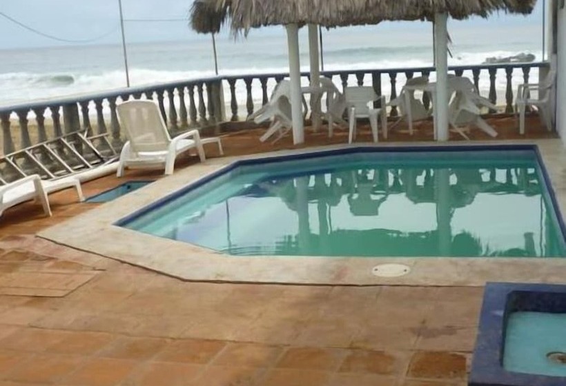 ホテル Hostal Lyoban