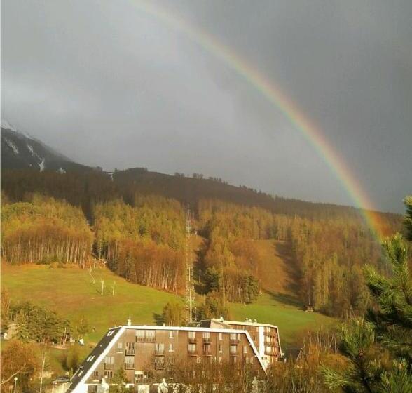 Отель Hôtel Saint Jean