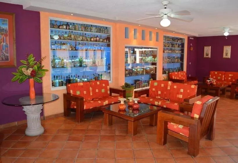 Hotelli La Rienda Mision Tequillan