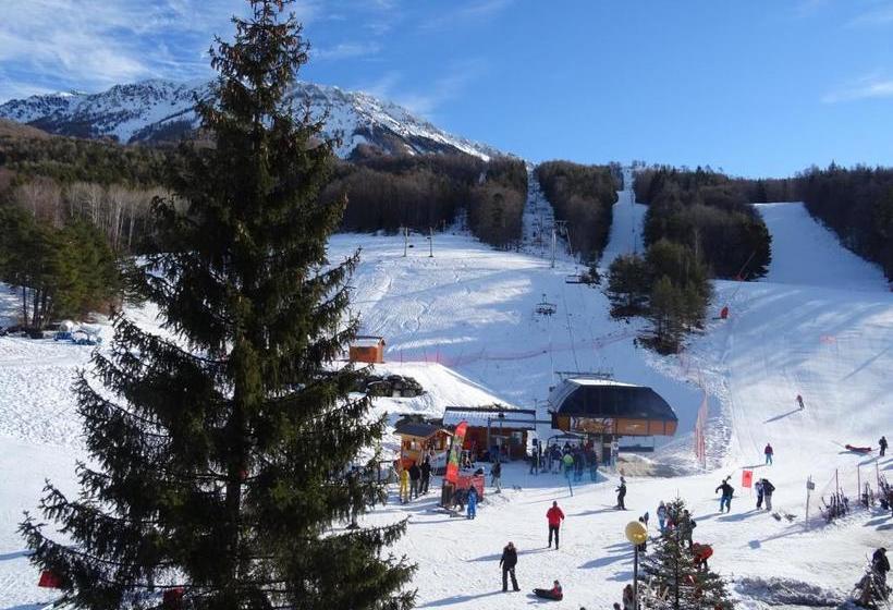 Отель Hôtel Saint Jean