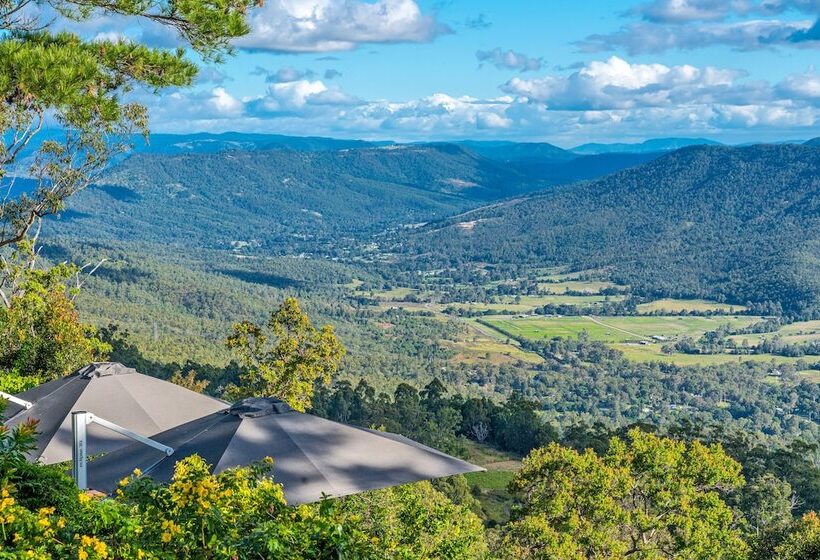 호텔 The Polish Place