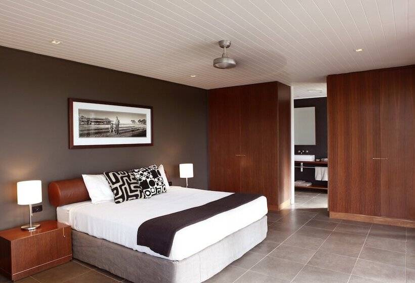 فندق Wildman Wilderness Lodge