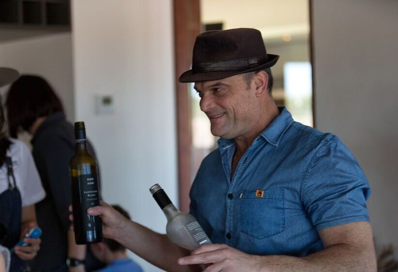 فندق Wildman Wilderness Lodge