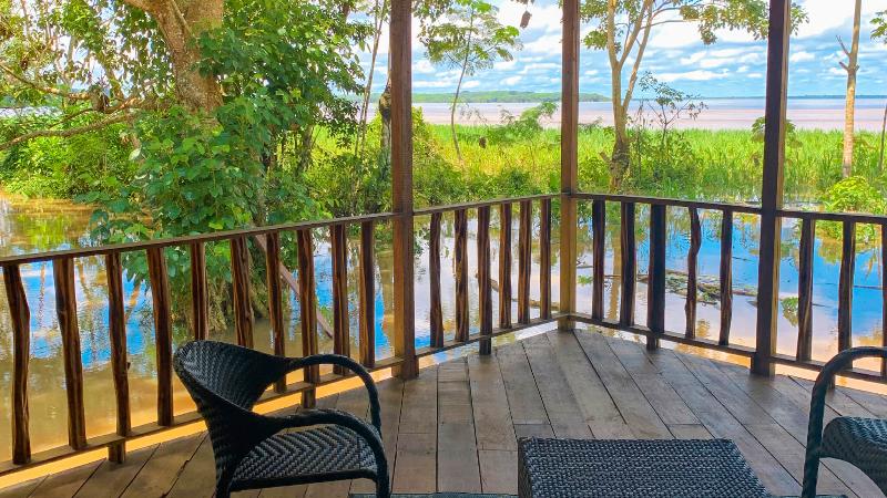 هتل On Vacation Amazon