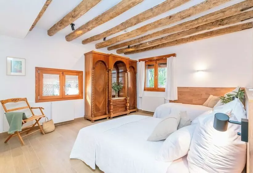 Retkeilymaja Masia Can Casas