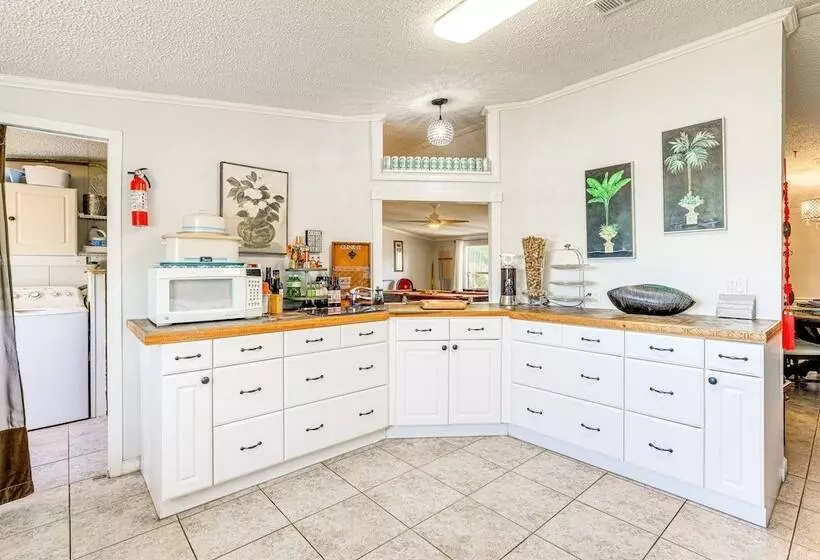 Dreamy Home On Lake Istokpoga W/ Dock + Views!