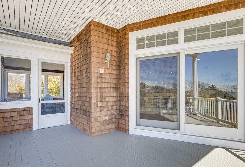 Hamptons Home Near Beaches W/ Pool & Water Views!
