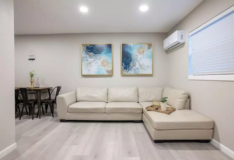 هتل University Serenity Suites 15th