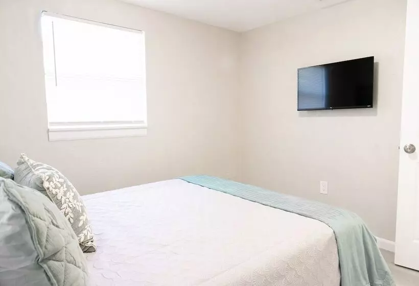 هتل University Serenity Suites 15th