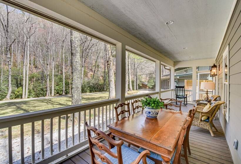 Bright Highlands Retreat Near Waterfalls & Trails