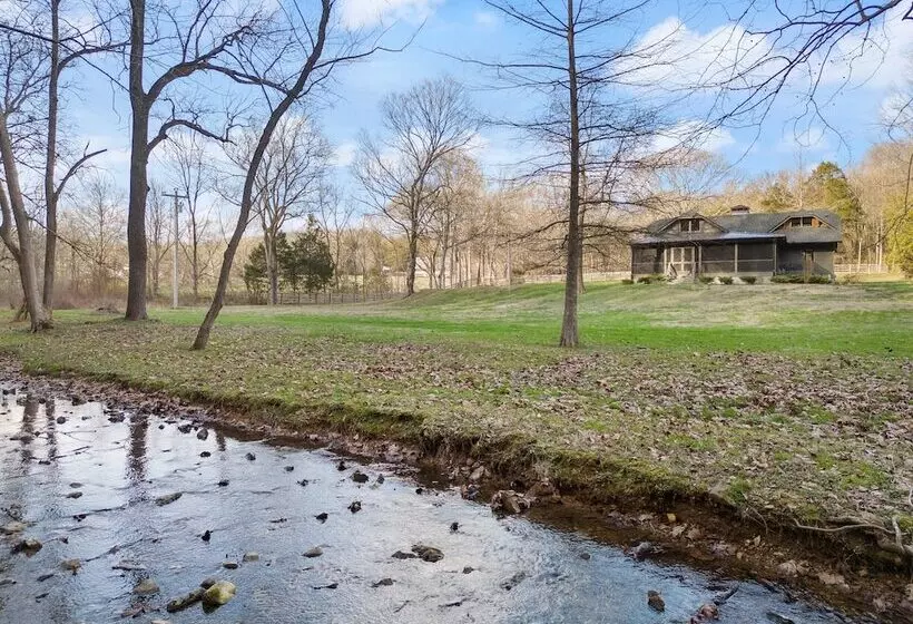 Leipers Retreat Secluded 3 Bdr Craftsman Home