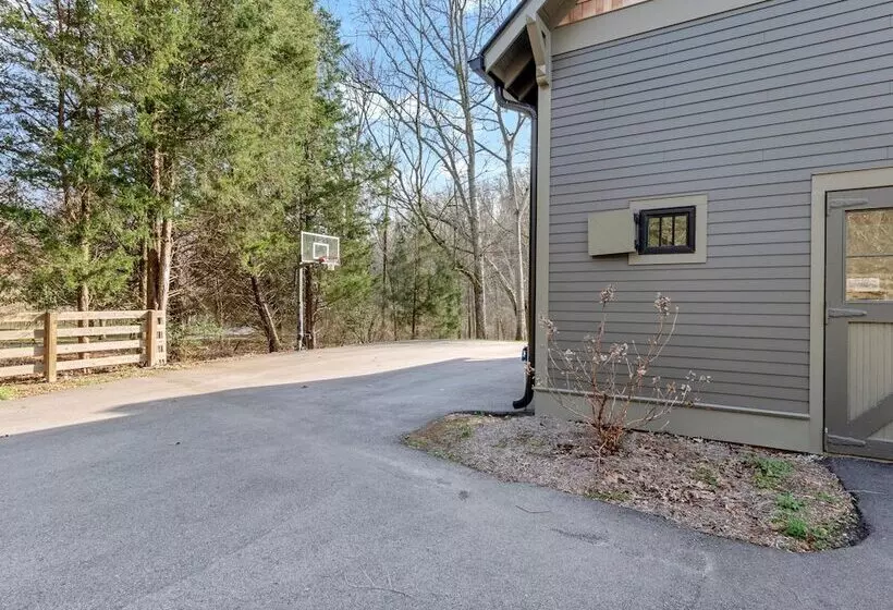 Leipers Retreat Secluded 3 Bdr Craftsman Home