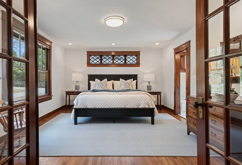 Leipers Retreat Secluded 3 Bdr Craftsman Home