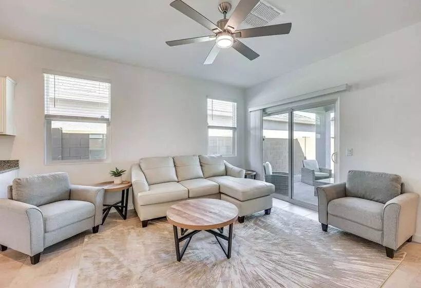 Maricopa Home W/ Putting Green & Covered Patio!