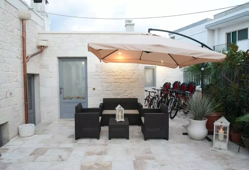 پانسیون Trulliocchidipietrahistoricalexperience