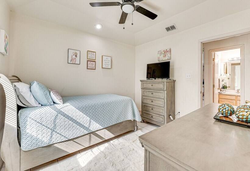 Pet Friendly San Juan Home W/ Private Yard & Grill