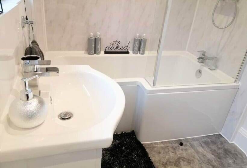 דירת נופש Serenity Holiday Let In South Chard