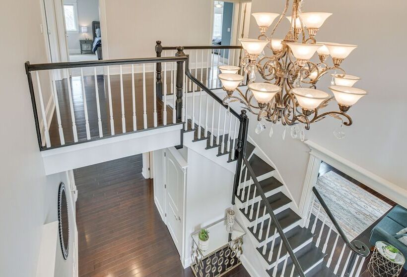 Spacious Inverness Home ~ 36 Mi To Chicago!