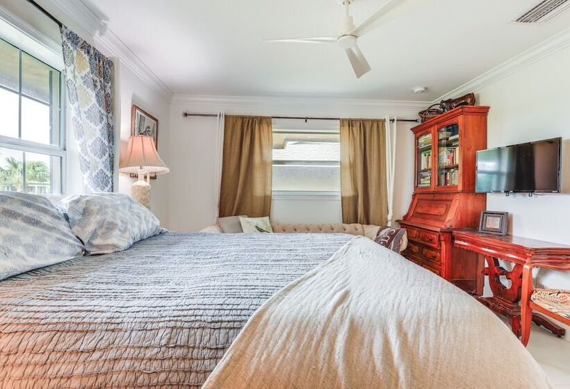 Spacious Palm City Home W/ Private Pool Near Golf